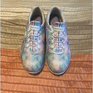 Women Skechers Athletic Shoes.  Multi Color Pink/Blue.  Size 8.5. Fairly Worn.